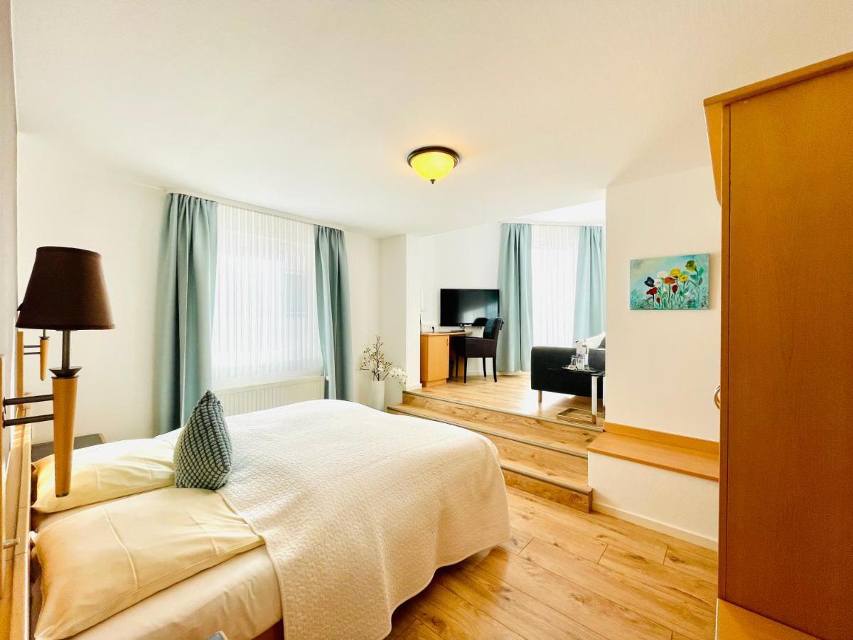 Hotel Saarburger Hof Екстер'єр фото